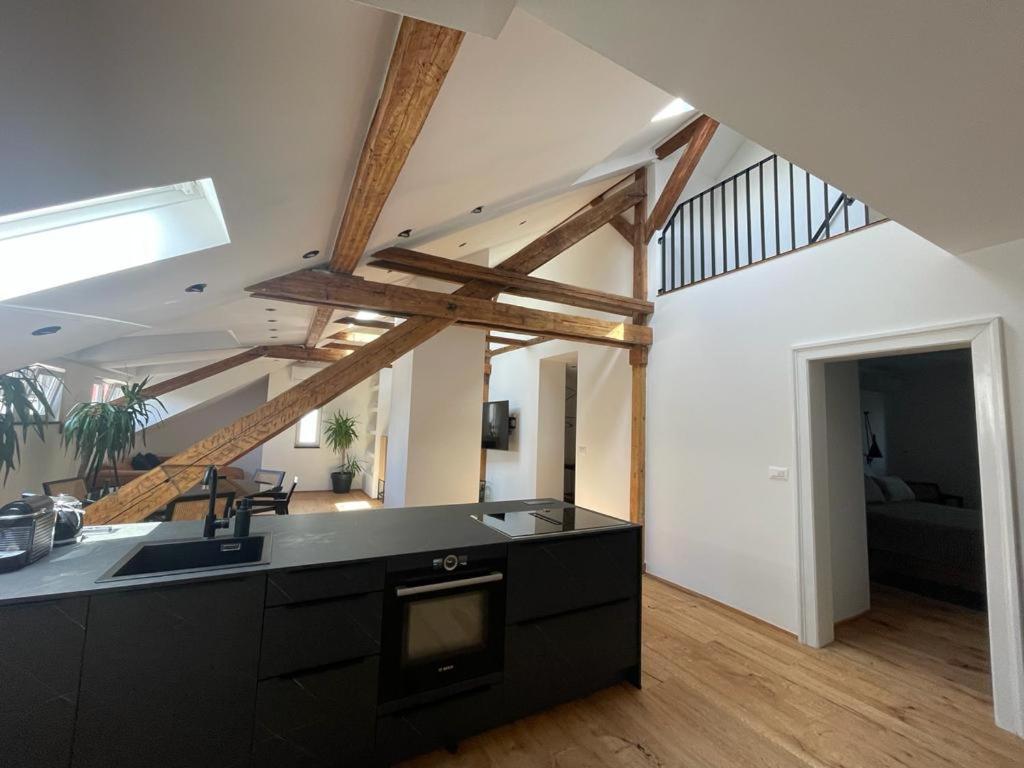 Split Rooftop Loft Ngoại thất bức ảnh