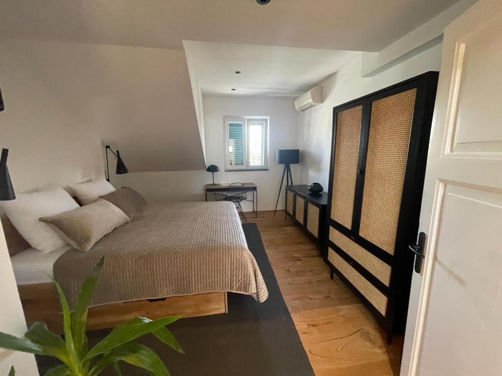Split Rooftop Loft Ngoại thất bức ảnh